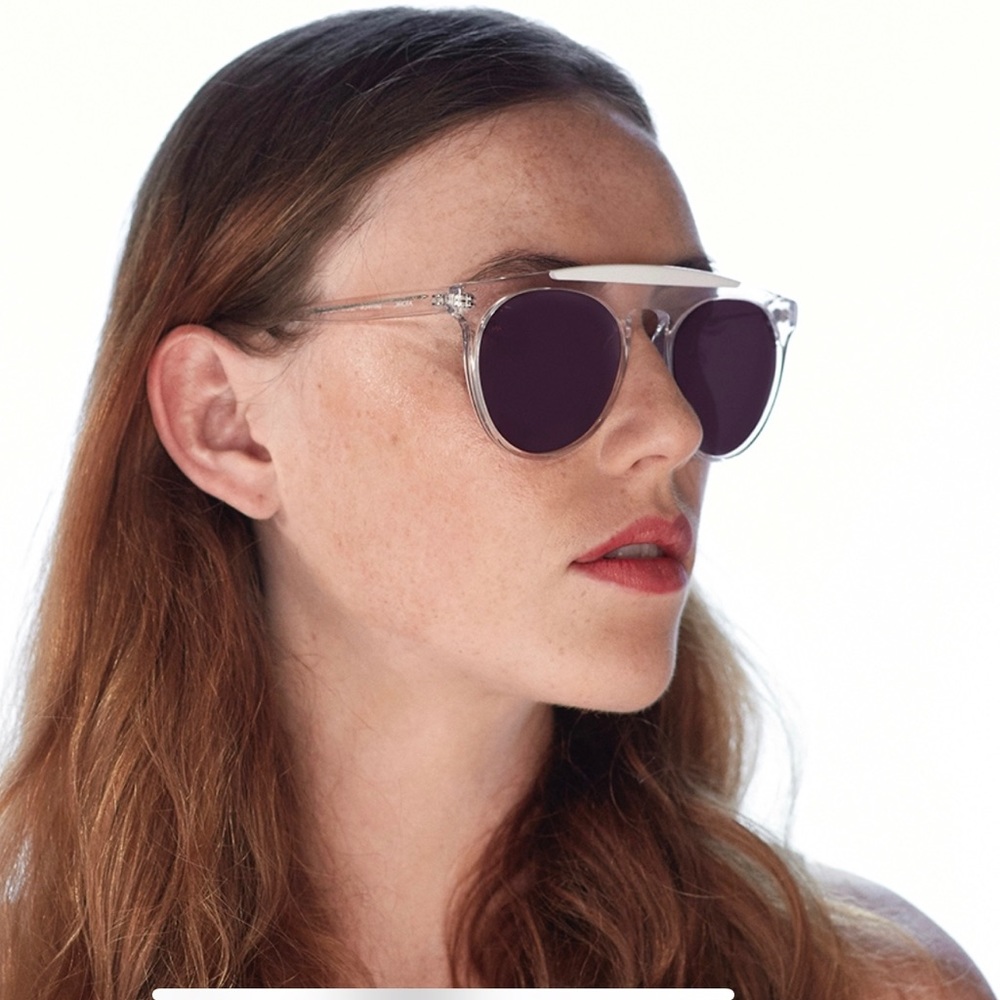 NWT Smoke & mirrors sunglasses